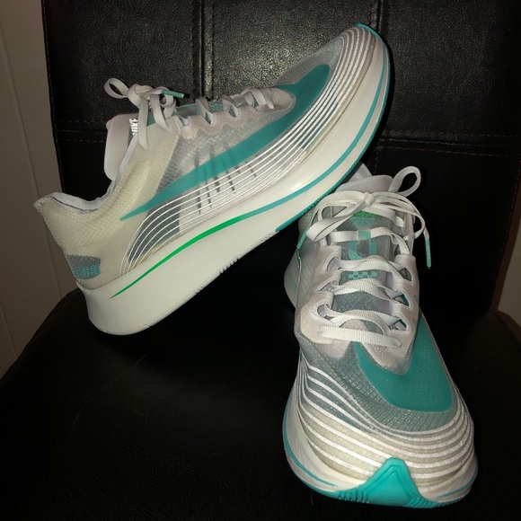 nike zoom fly sp rage green
